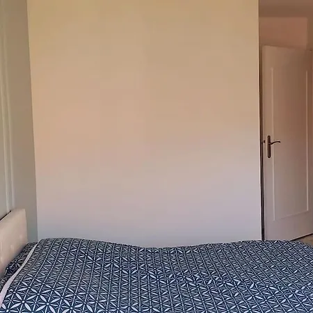 Le Regency, Familial Au Coeur Du Centre-ville, Des Celebres Jardins Bioves, Et Seulement A 1 Minute A Pied De La マントン