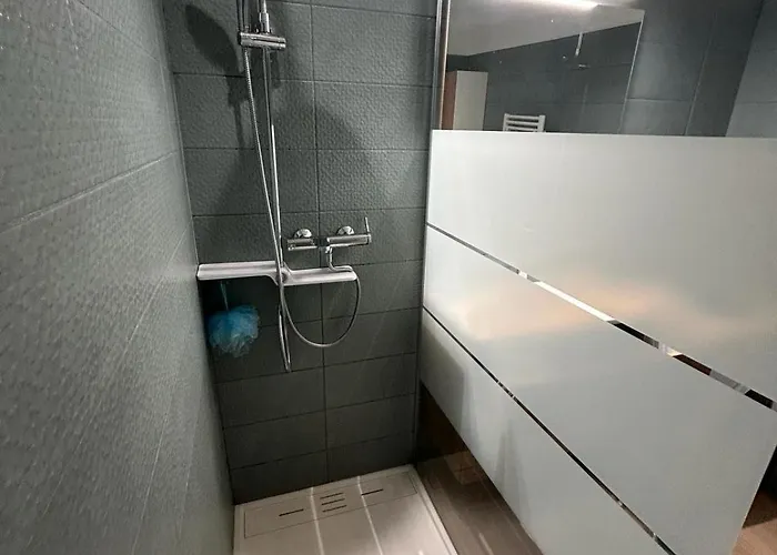 Le Regency, Familial Au Cœur Du Centre-ville, Des Célèbres Jardins Biovès, Et Seulement à 1 Minute à Pied De La Apartamento *