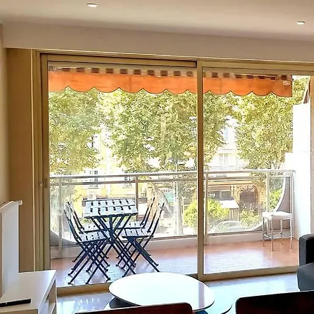 Immeuble Le Regency, 4 Pieces, 80 Metres De La * Menton