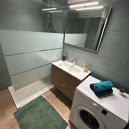 Immeuble Le Regency, 4 Pieces, 80 Metres De La Appartamento Mentone