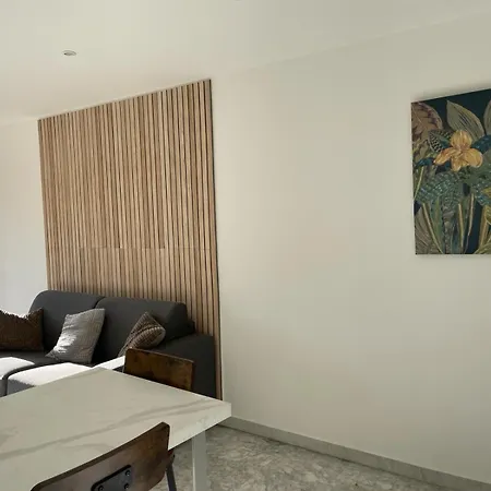 Immeuble Le Regency, 4 Pieces, 80 Metres De La * Menton