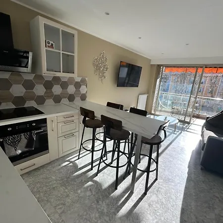 Appartamento Immeuble Le Regency, 4 Pieces, 80 Metres De La *