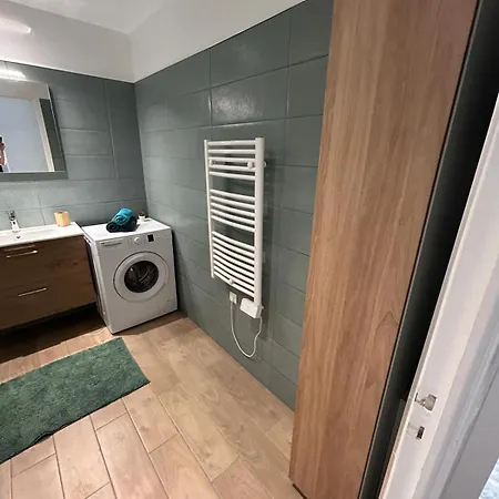 Immeuble Le Regency, 4 Pieces, 80 Metres De La *