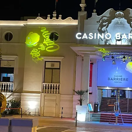 Apartment Immeuble Le Regency, 4 Pieces, 80 Metres De La Menton