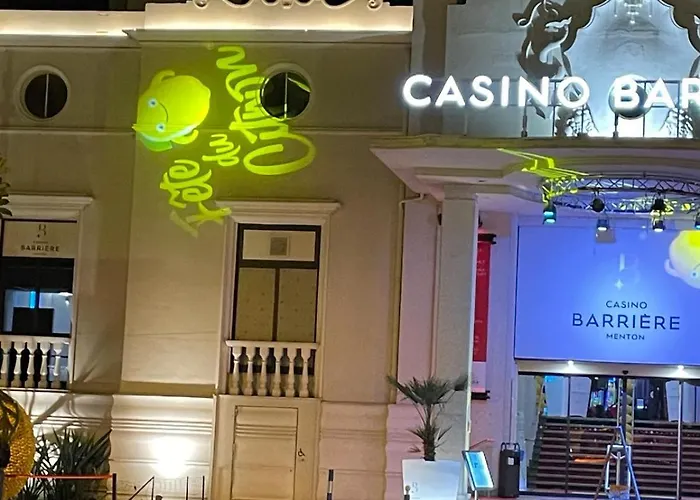 아파트 Le Regency, Familial Au Coeur Du Centre-ville, Des Celebres Jardins Bioves, Et Seulement A 1 Minute A Pied De La 멍똥