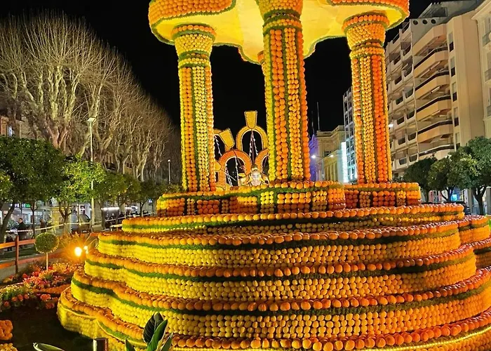 דירה Le Regency, Familial Au Coeur Du Centre-ville, Des Celebres Jardins Bioves, Et Seulement A 1 Minute A Pied De La מנטון